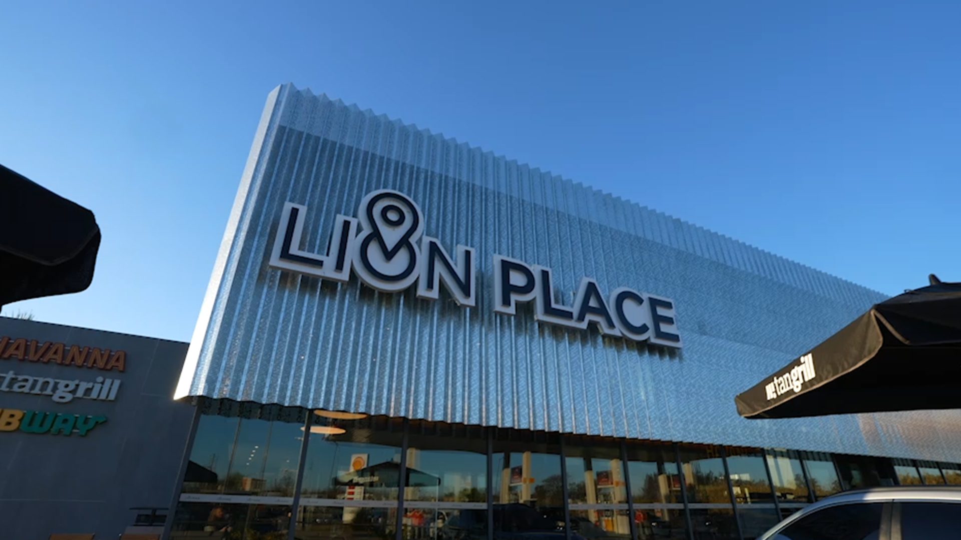 CuatroCoronas_LionPlace_010