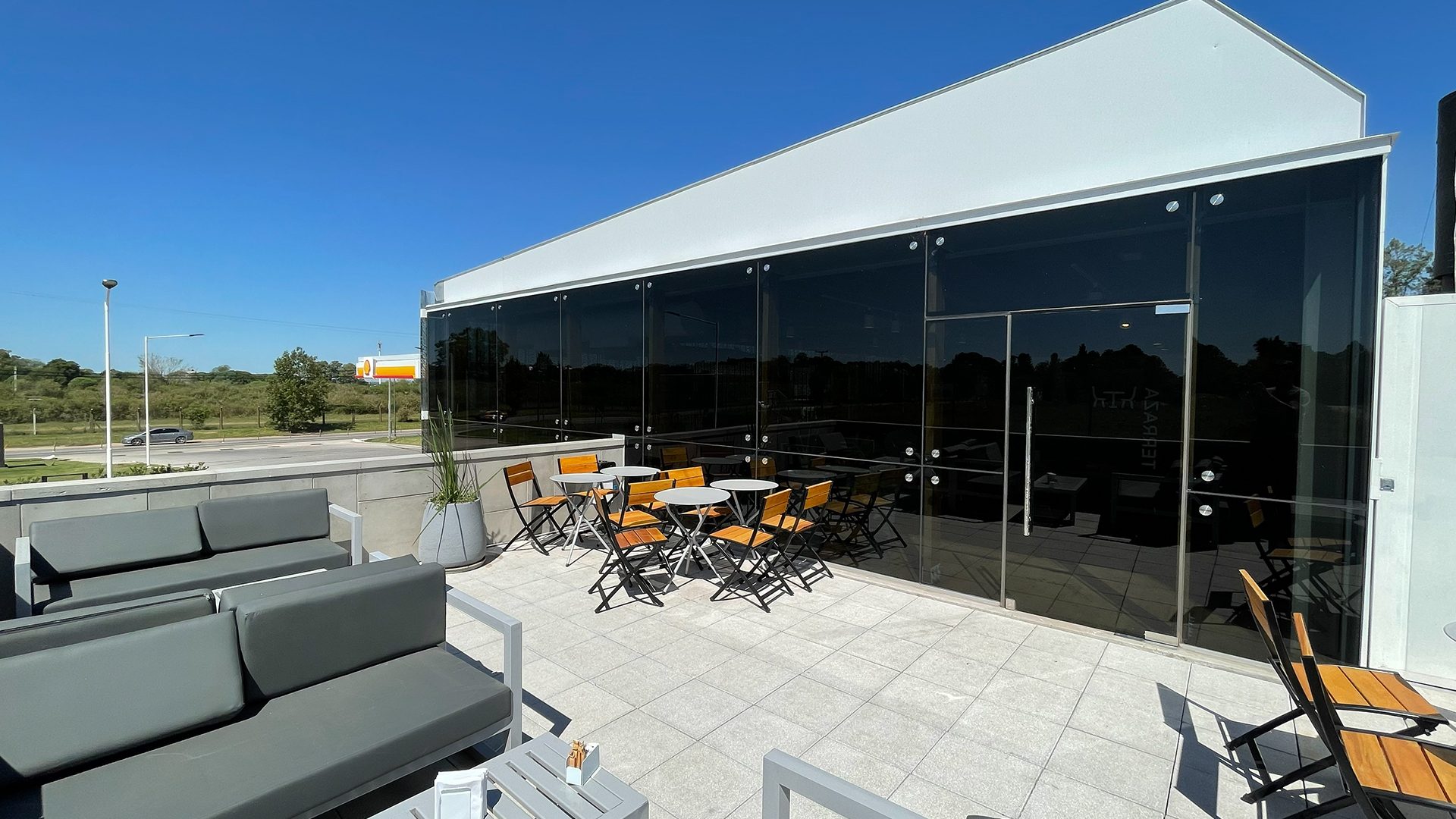 CuatroCoronas_LionPlace_011