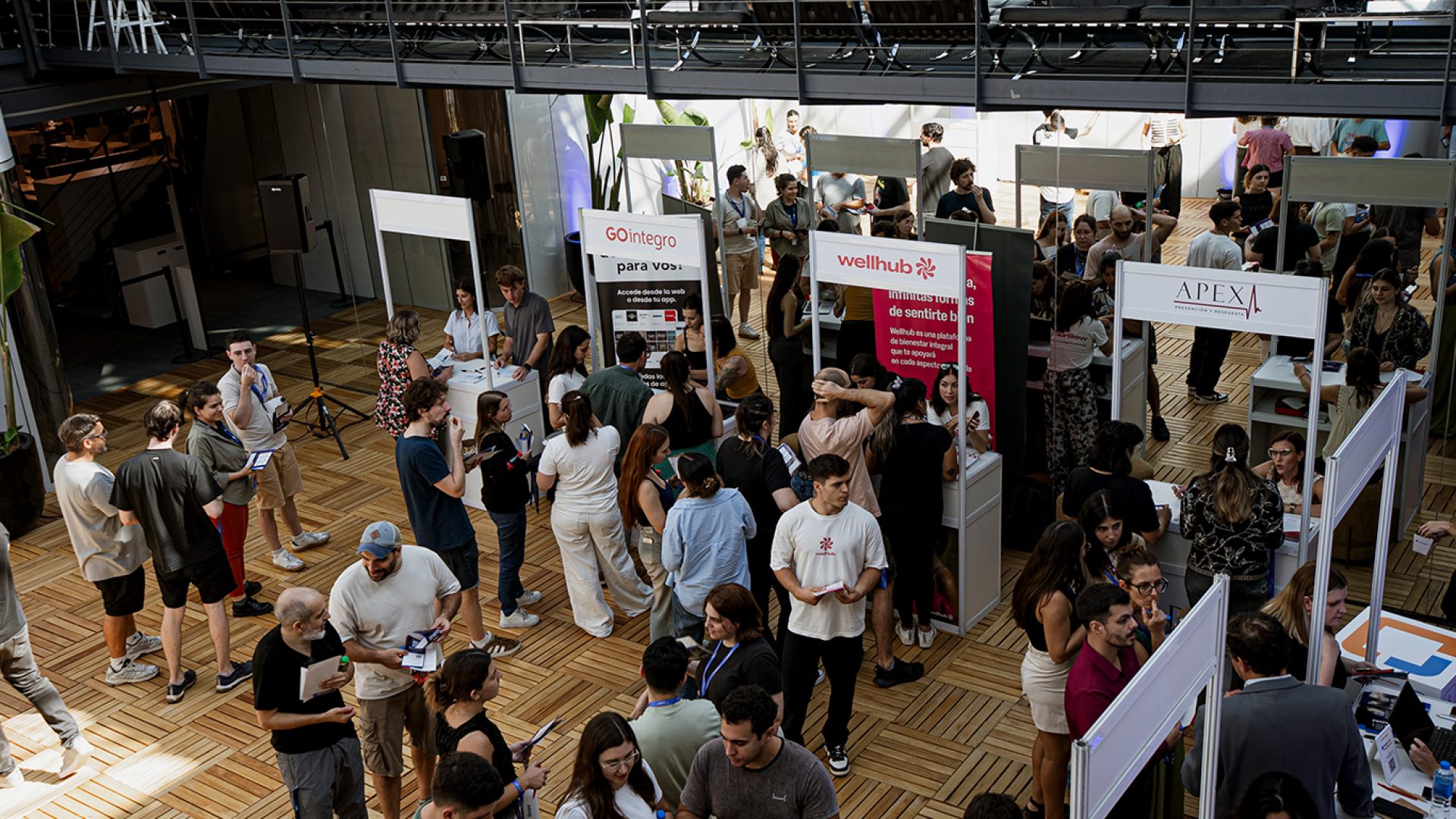 CuatroCoronas_WarnerBros_BenefitsDay_012