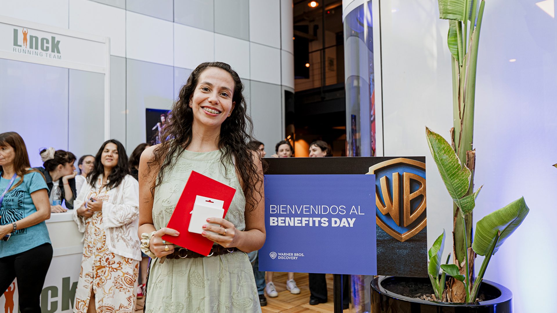 CuatroCoronas_WarnerBros_BenefitsDay_05